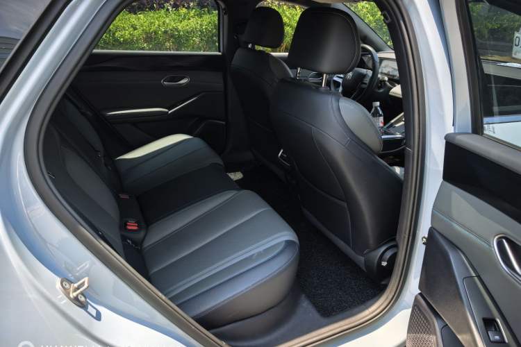 Used BYD Qin L 2025 EV 470KM Leading Edition Interior 6