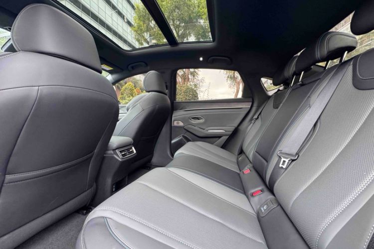 Used BYD Qin L 2025 DM-i Smart Drive 120KM Superior Model Interior 9