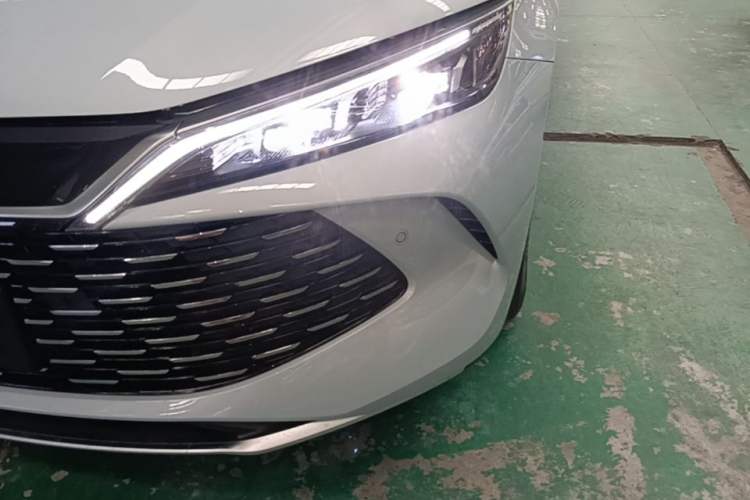 Used BYD Qin L 2025 DM-i Smart Drive 120KM Superior Model Left Front Headlight
