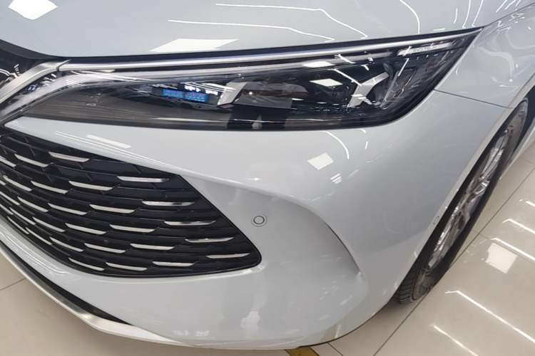Used BYD Qin L 2025 DM-i Smart Drive 80KM Leading Model Left Front Headlight