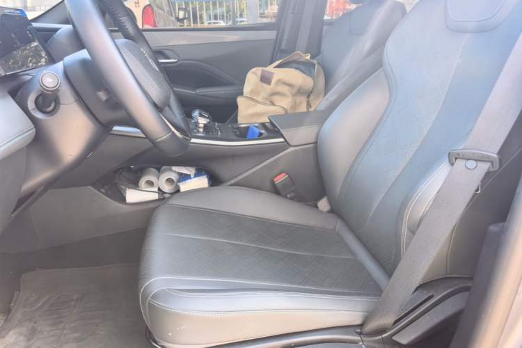 Used BYD Qin L 2025 DM-i Smart Drive 80KM Leading Model Left Front Seat