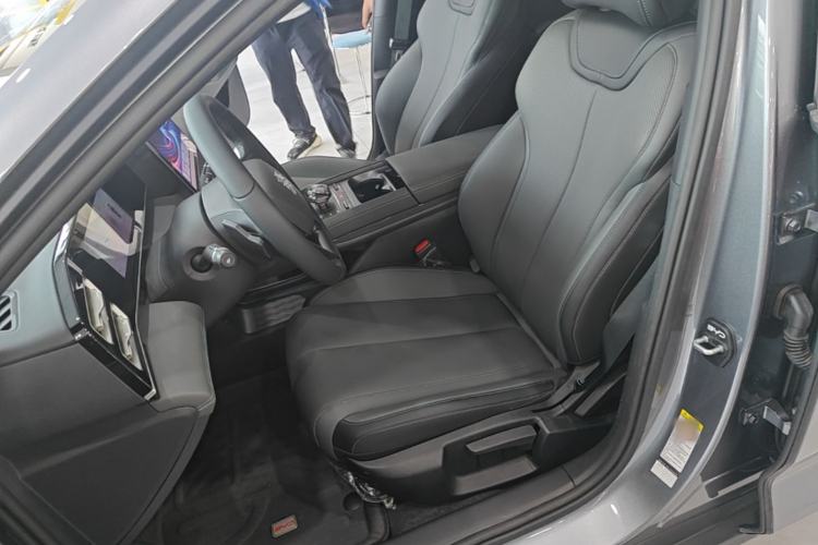 Used BYD Qin L 2025 DM-i Smart Drive 80KM Leading Model Left Front Seat