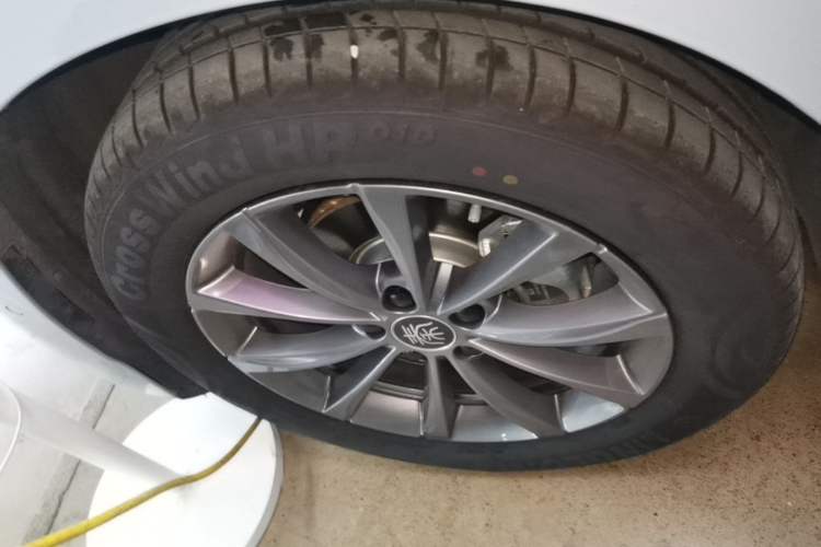 Used BYD Qin L 2025 EV 470KM Leading Edition Left Front Wheel Hub