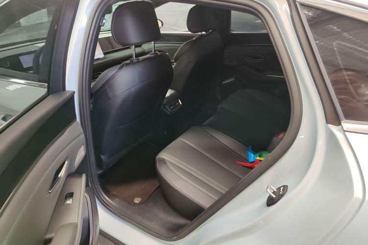 Used BYD Qin L 2025 DM-i Smart Drive 120KM Superior Model Left Rear Seat