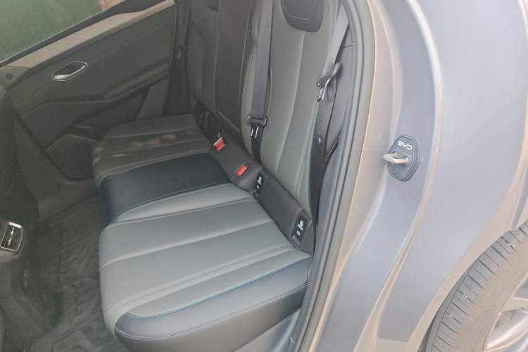 Used BYD Qin L 2025 EV 545KM Beyond Version Left Rear Seat