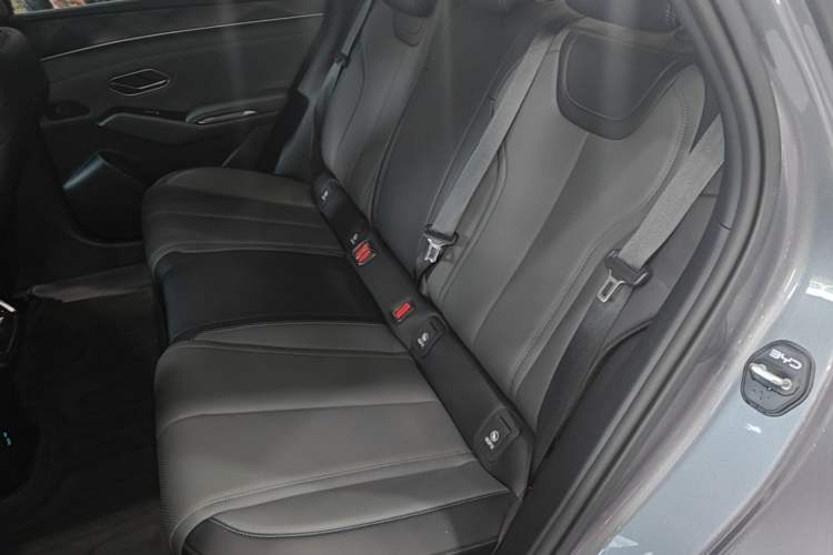 Used BYD Qin L 2025 DM-i Smart Drive 80KM Leading Model Left Rear Seat