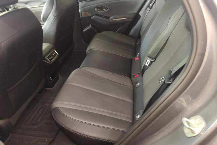 Used BYD Qin L 2025 DM-i Smart Drive 120KM Leading Model Left Rear Seat