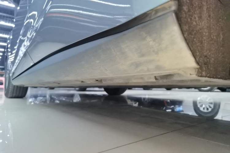 Used BYD Qin L 2025 DM-i Smart Drive 80KM Leading Model Left Side Sill