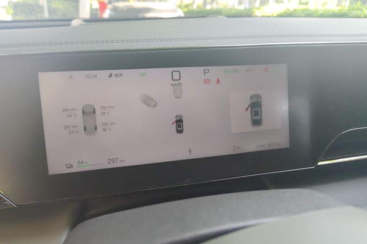 Used BYD Qin L 2025 EV 545KM Cloud Suspension Edition Odometer Close Up