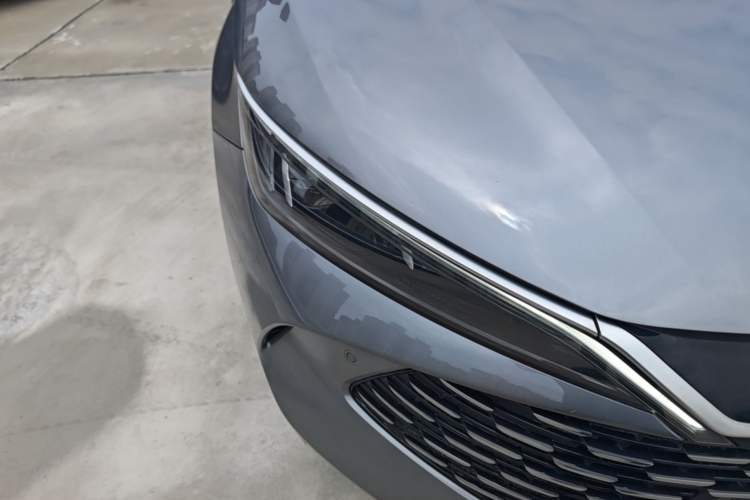 Used BYD Qin L 2025 DM-i Smart Drive 120KM Superior Model Right Front Headlight