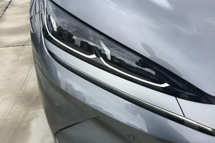 Used BYD Qin L 2025 EV 545KM Excellence Edition Right Front Headlight