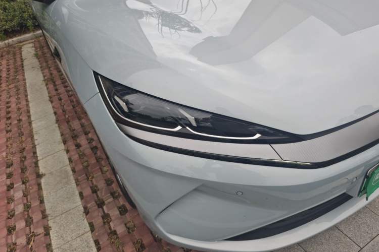 Used BYD Qin L 2025 EV 545KM Beyond Version Right Front Headlight
