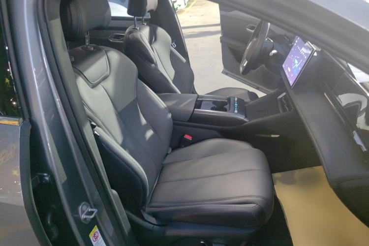 Used BYD Qin L 2025 EV 545KM Beyond Version Right Front Seat