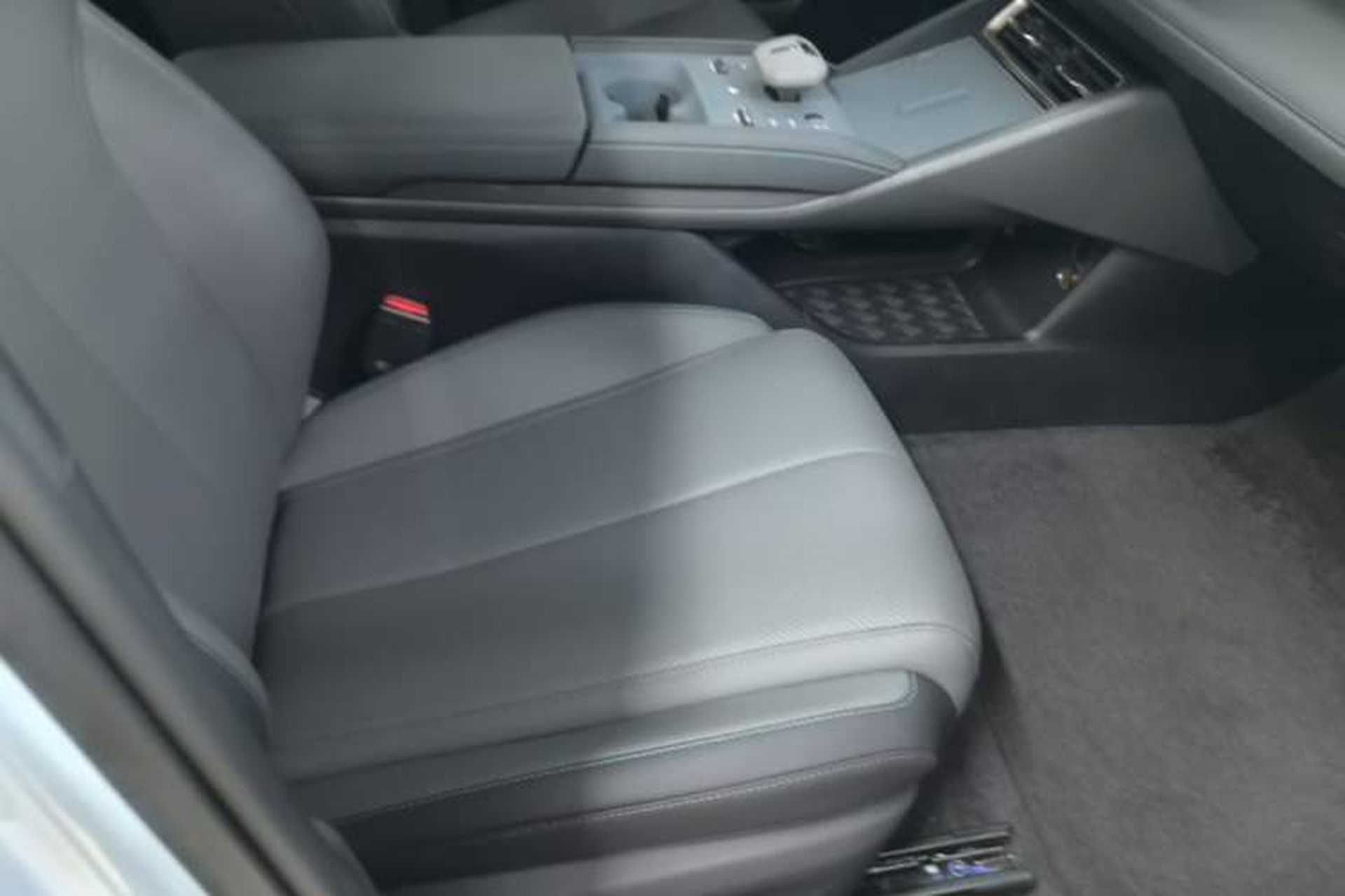 Used BYD Qin L 2025 DM-i Smart Drive 80KM Leading Model Right Front Seat