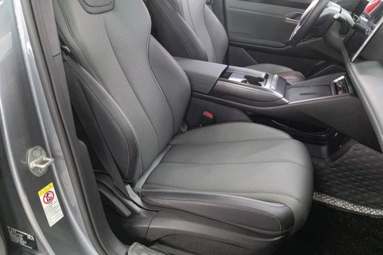 Used BYD Qin L 2025 EV 470KM Leading Edition Right Front Seat