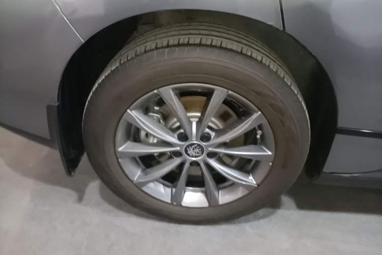 Used BYD Qin L 2025 EV 545KM Beyond Version Right Rear Wheel Hub