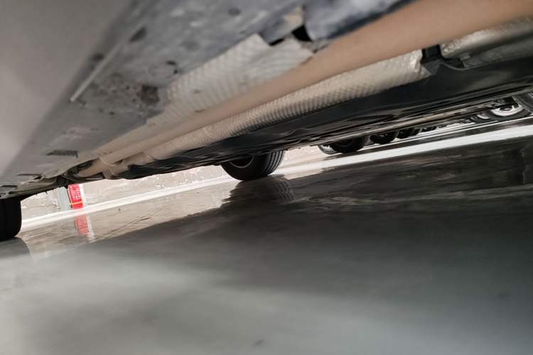 Used BYD Qin L 2025 DM-i Smart Drive 120KM Leading Model Right Side Sill