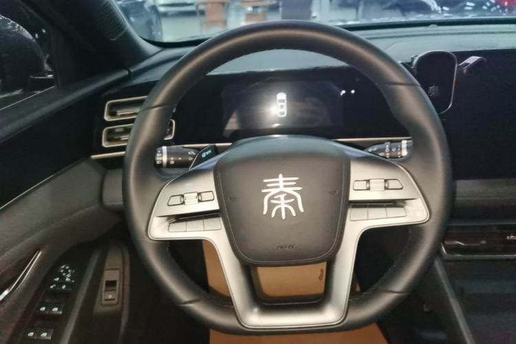 Used BYD Qin L 2025 DM-i Smart Drive 80KM Leading Model Steering Wheel