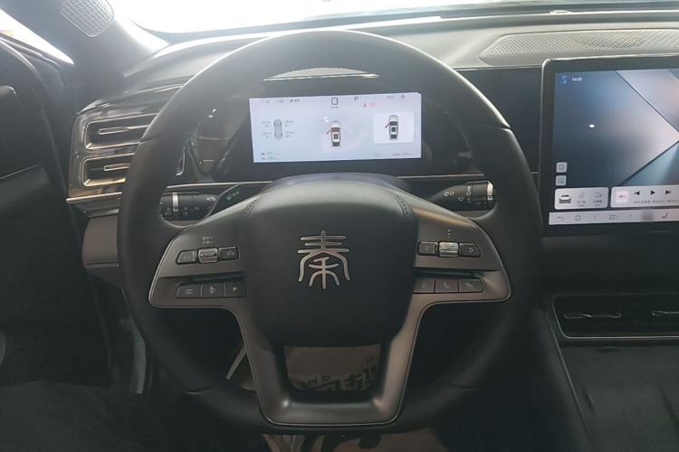 Used BYD Qin L 2025 DM-i Smart Drive 120KM Superior Model Steering Wheel