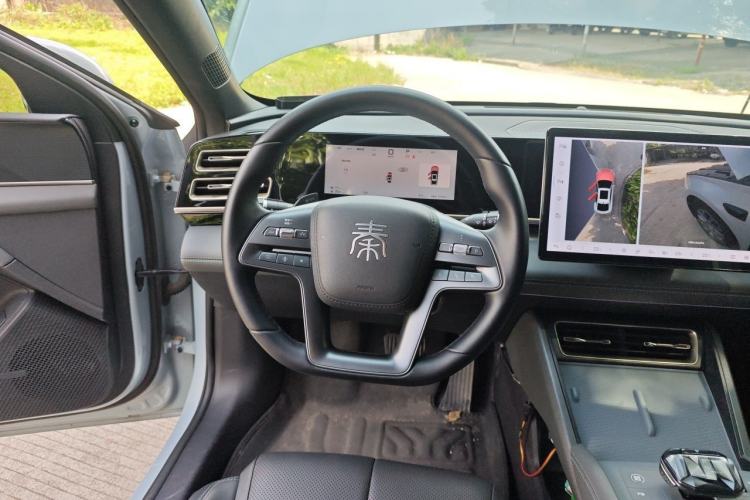 Used BYD Qin L 2025 DM-i Smart Drive 80KM Leading Model Steering Wheel