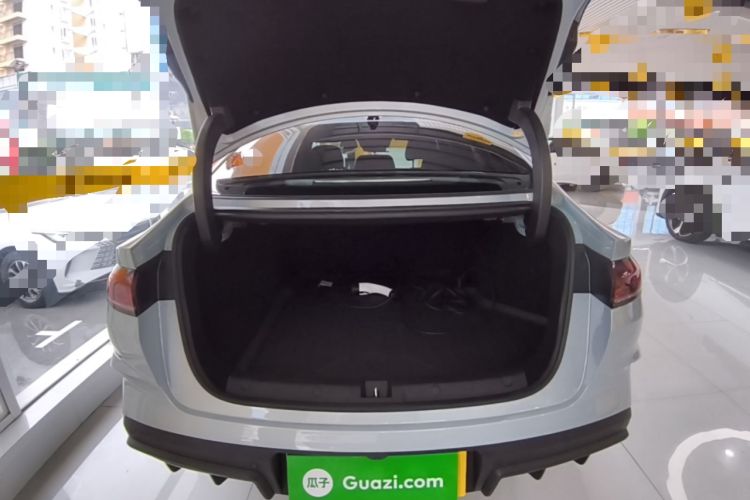 Used BYD Qin L 2025 DM-i Smart Drive 80KM Leading Model Trunk