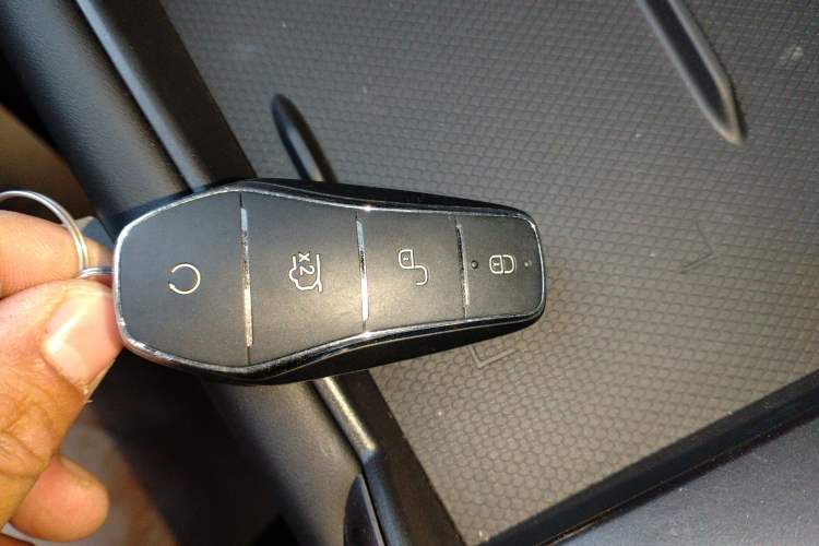 Used BYD Qin L 2025 EV 545KM Beyond Version Vehicle Key