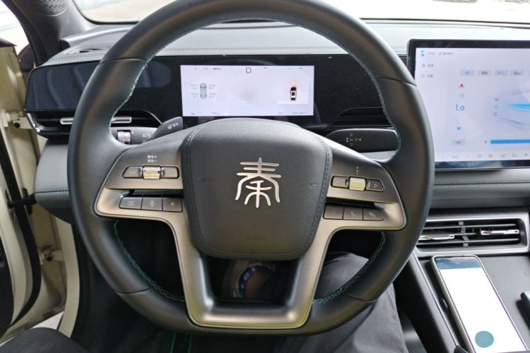 Used BYD Qin L 2025 EV 545KM Beyond Version Steering Wheel
