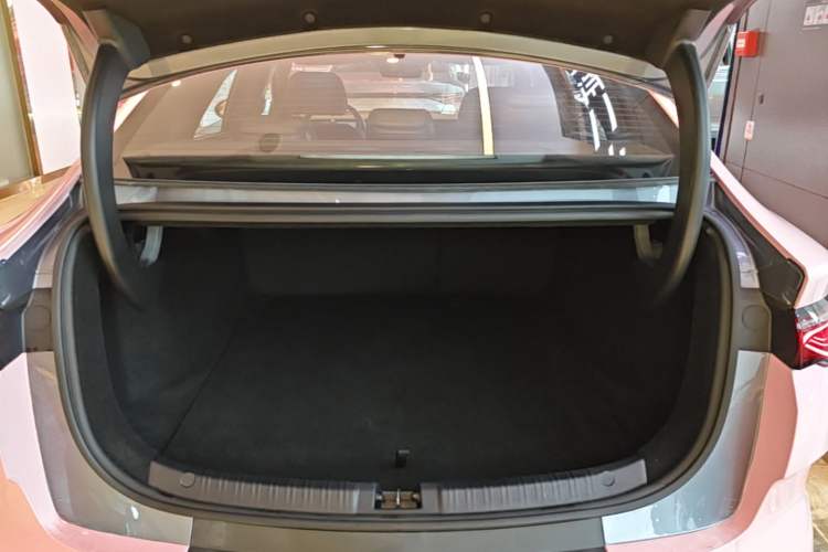 Used BYD Qin L 2025 EV 545KM Beyond Version Trunk