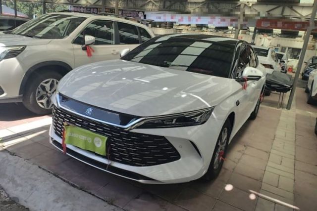 Used BYD Qin L 2025 DM-i Smart Drive 80KM Leading Model