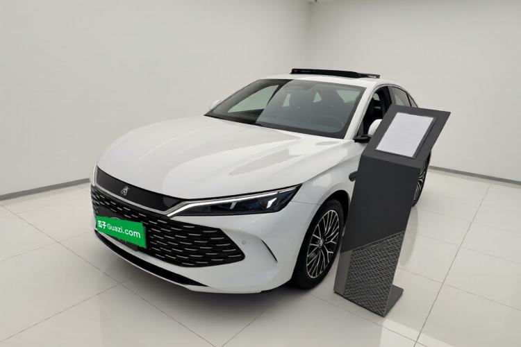 BYD Qin L 2025 DM-i Smart Drive 120KM Excellence Model