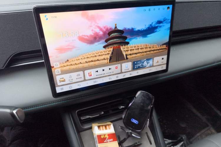 Used BYD Qin L 2025 EV 545KM Beyond Version Audio And AC Panel