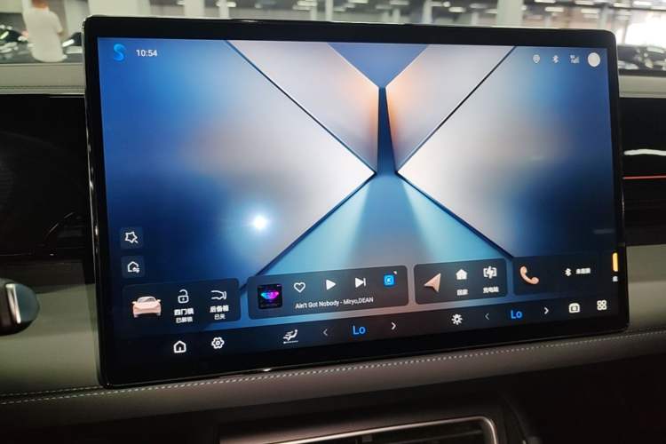 Used BYD Qin L 2025 EV 545KM Excellence Edition Audio And AC Panel
