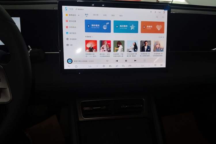 Used BYD Qin L 2025 DM-i Smart Drive 80KM Leading Model Audio And AC Panel