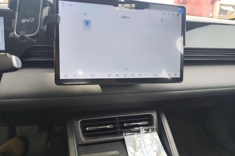 Used BYD Qin L 2025 EV 470KM Leading Edition Audio And AC Panel