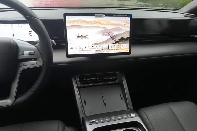 Used BYD Qin L 2025 EV 470KM Leading Edition Audio And AC Panel