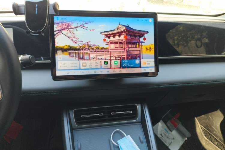 Used BYD Qin L 2025 DM-i Smart Drive 80KM Leading Model Audio And AC Panel