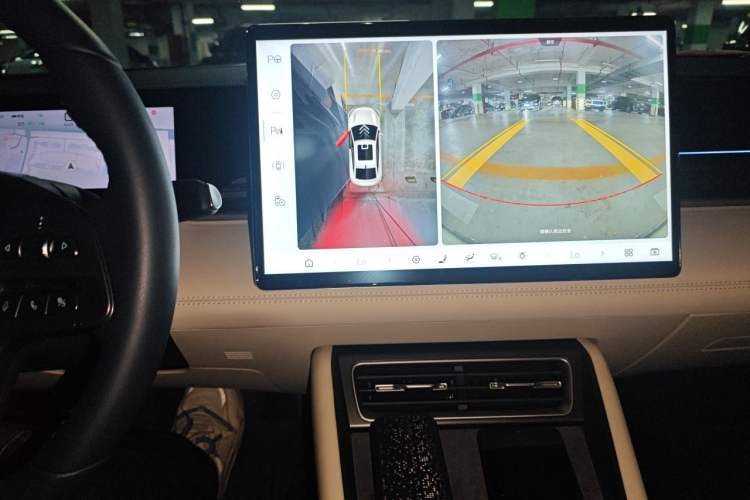 Used BYD Qin L 2025 EV 545KM Excellence Edition Audio And AC Panel