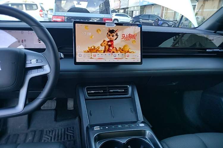 Used BYD Qin L 2025 EV 470KM Leading Edition Audio And AC Panel