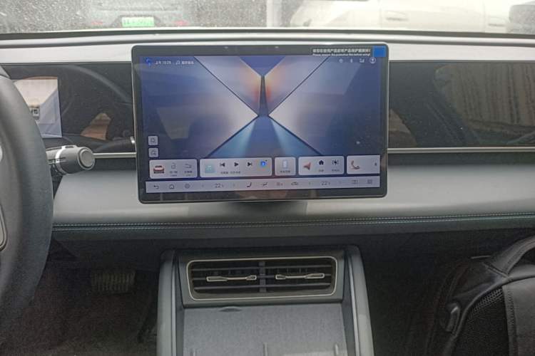 Used BYD Qin L 2025 DM-i Smart Drive 120KM Superior Model Audio And AC Panel