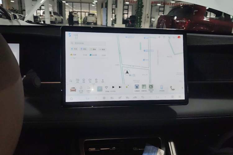 Used BYD Qin L 2025 DM-i Smart Drive 80KM Leading Model Audio And AC Panel