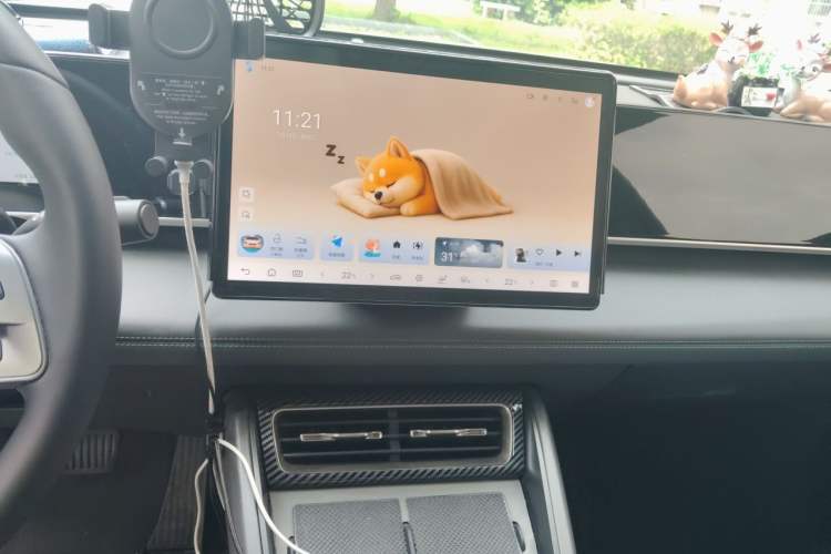 Used BYD Qin L 2025 DM-i Smart Drive 80KM Leading Model Audio And AC Panel