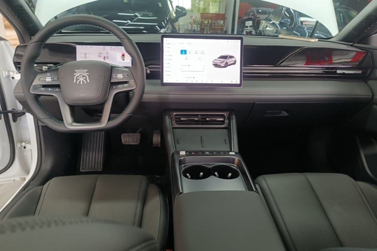 Used BYD Qin L 2025 EV 545KM Beyond Version Center Console