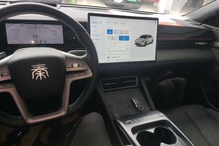 Used BYD Qin L 2025 EV 545KM Excellence Edition Center Console