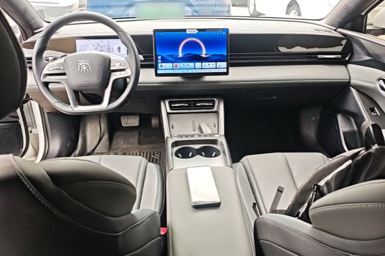 Used BYD Qin L 2025 EV 470KM Leading Edition Center Console