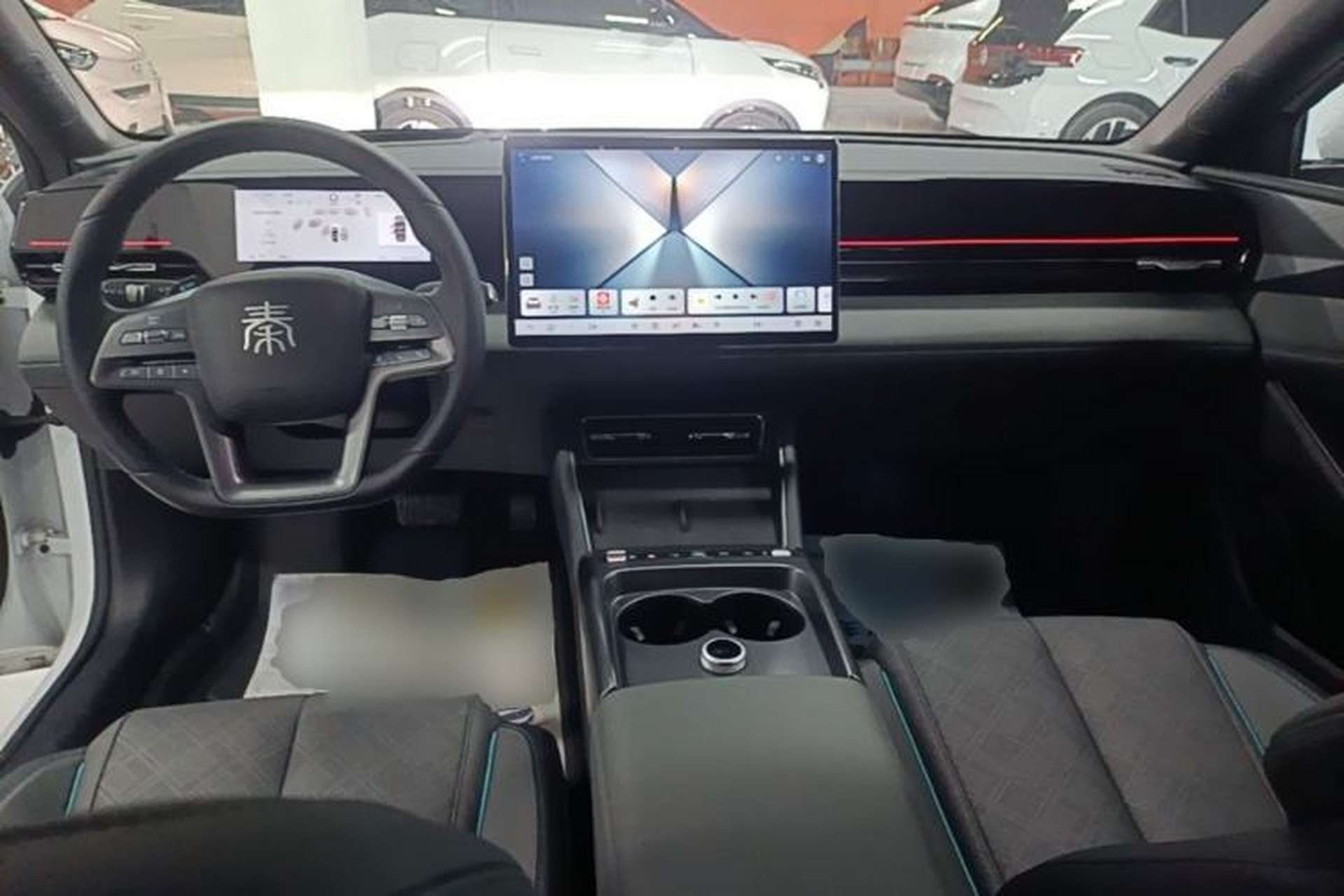Used BYD Qin L 2025 EV 545KM Excellence Edition Center Console