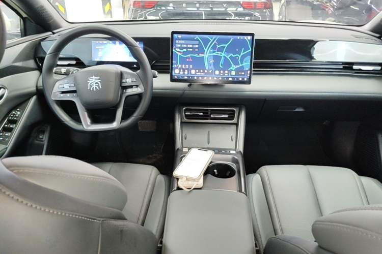 Used BYD Qin L 2025 EV 545KM Beyond Version Center Console