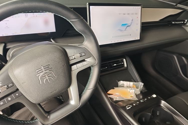 Used BYD Qin L 2025 EV 545KM Beyond Version Center Console