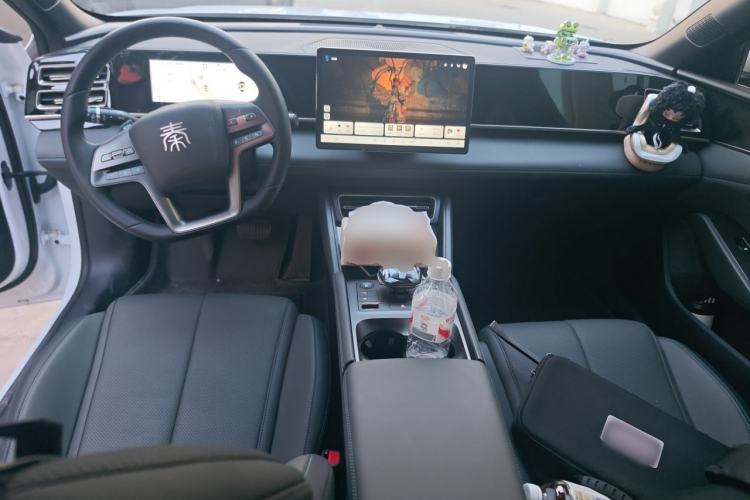 Used BYD Qin L 2025 DM-i Smart Drive 80KM Leading Model Center Console
