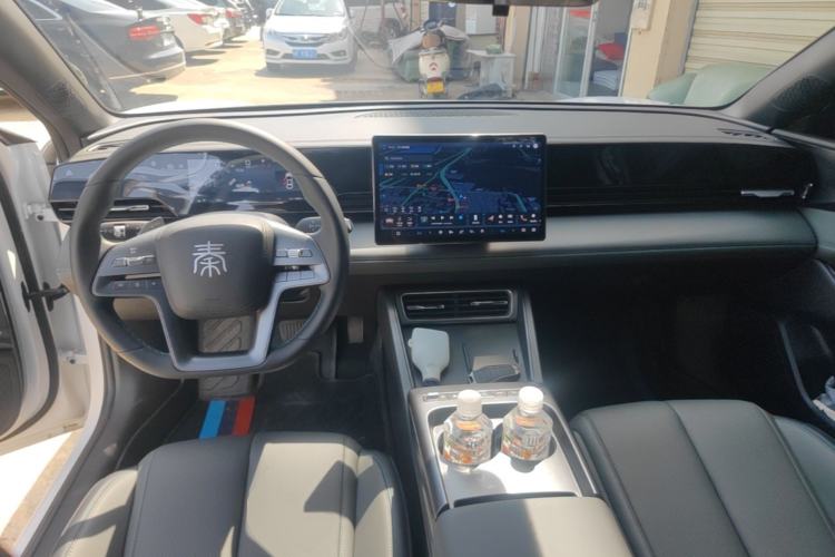 Used BYD Qin L 2025 EV 470KM Leading Edition Center Console