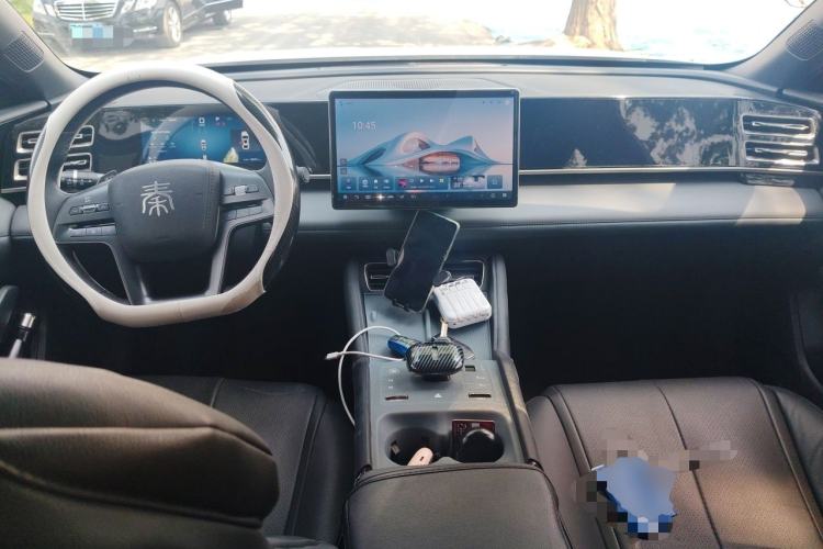 Used BYD Qin L 2025 DM-i Smart Drive 80KM Leading Model Center Console